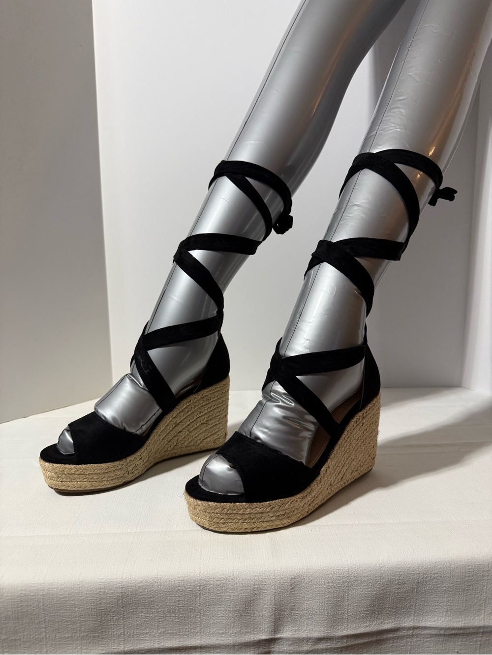 Tinstree Black Lace-Up Espadrille Platform Wedge Sandals Size 6